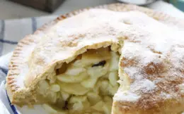 Apple Tart with Custard