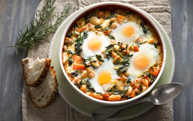 Bacon, Butter Bean and Egg Bake