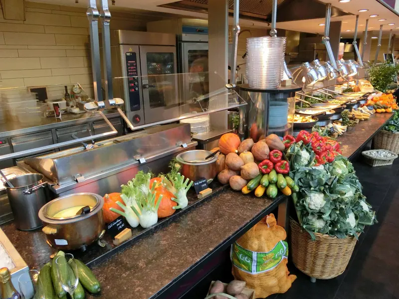 Large kitchen image