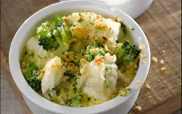 Hake, Broccoli and Cheddar Cheese Bake