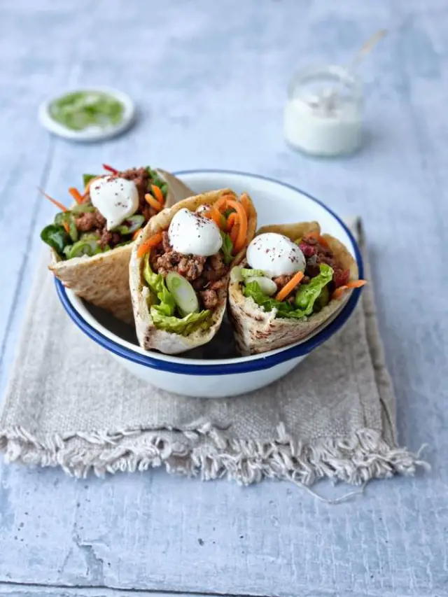 Lamb and Salad Pittas